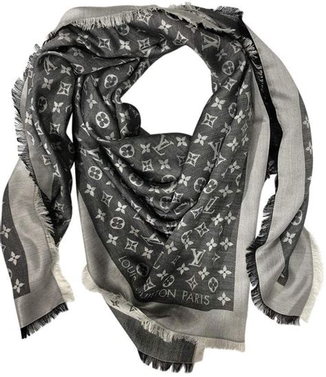 louis vuitton scarf blogger|louis vuitton scarf for women.